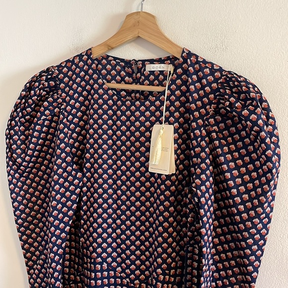 Doen Vittoria Dress Women’s Size Medium Midi Long Sleeve Harbor Medallion Blue - Picture 7 of 15